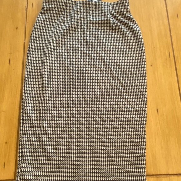 Women’s Pull On Pencil Midi Skirt Checkered Slit Ookie & Lala size small New - Picture 11 of 13